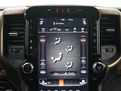 Used 2019 RAM 1500 Limited AWD/4WD image 18