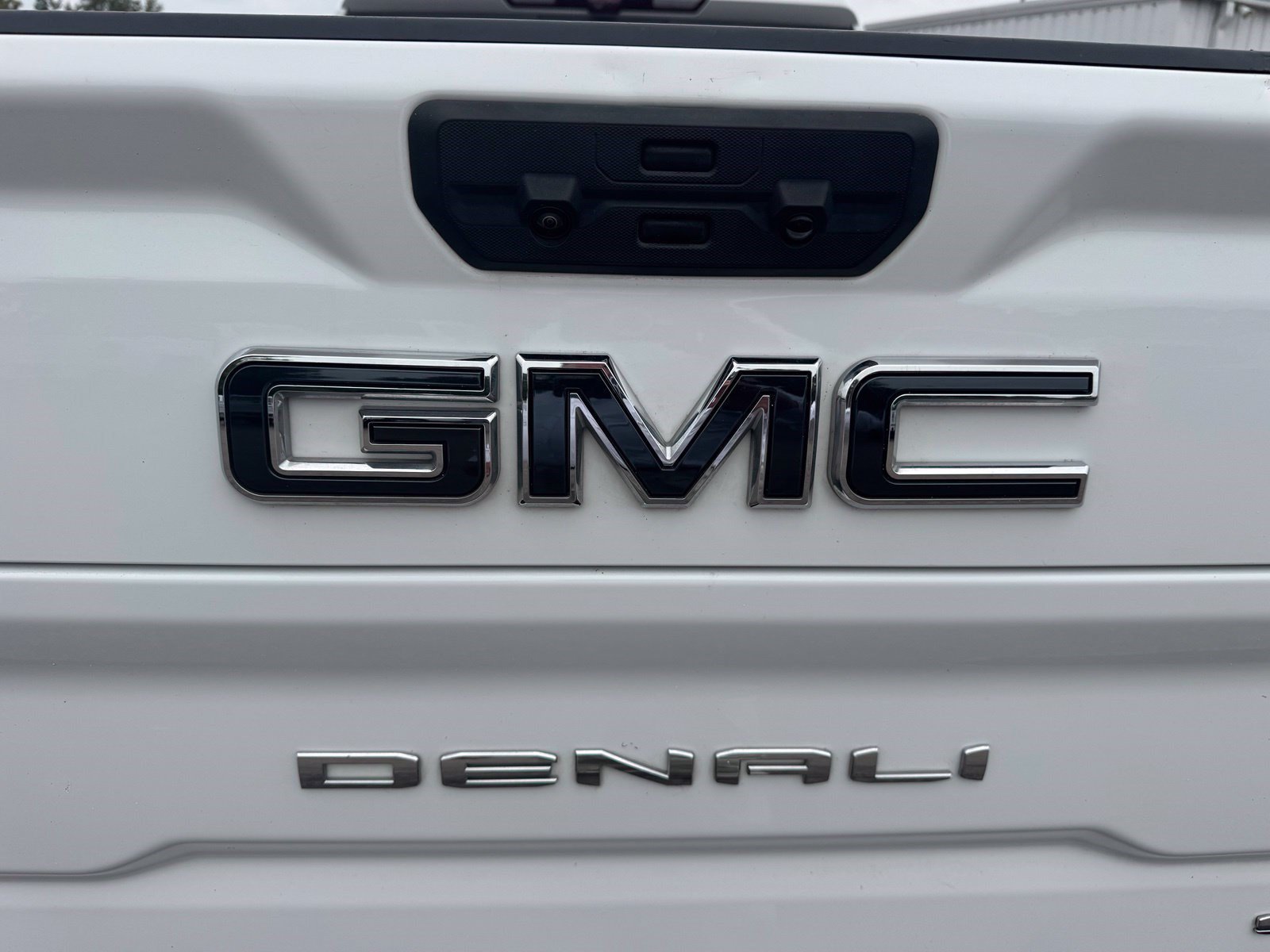 Used 2024 GMC Sierra 2500 Denali Ultimate AWD/4WD image 39