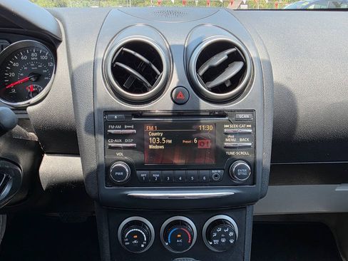 Used 2013 Nissan Rogue SV FWD image 15