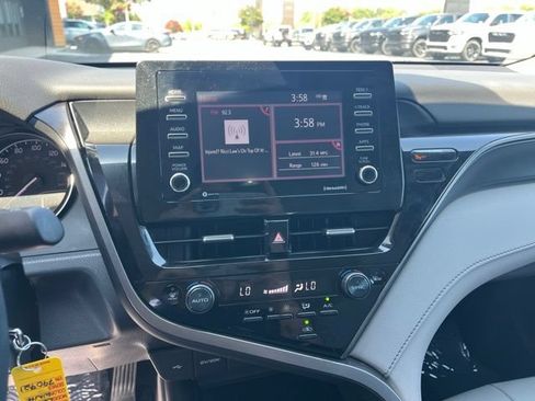 Used 2023 Toyota Camry SE FWD image 13