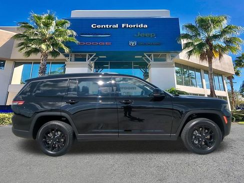 New 2026 Jeep Grand Cherokee L 4WD image 4
