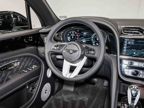 Certified 2024 Bentley Bentayga AWD/4WD image 27