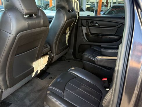 Used 2017 GMC Acadia Limited SLT image 21