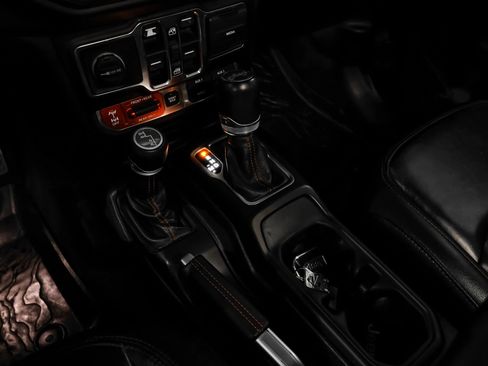 Used 2019 Jeep Wrangler Unlimited Rubicon AWD/4WD image 23