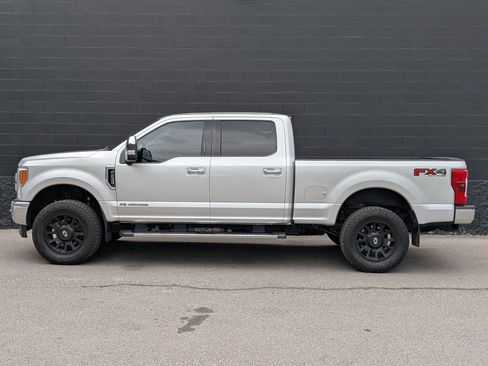 Used 2017 Ford F250 Lariat w/ Lariat Ultimate Package AWD/4WD image 8