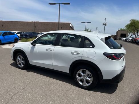 Certified 2024 Honda HR-V LX image 8