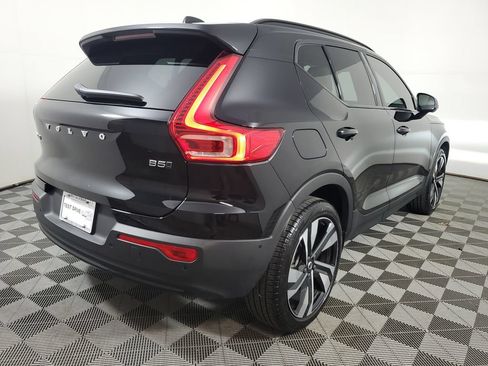 Used 2025 Volvo XC40 B5 Ultra w/ Protection Package AWD/4WD image 8
