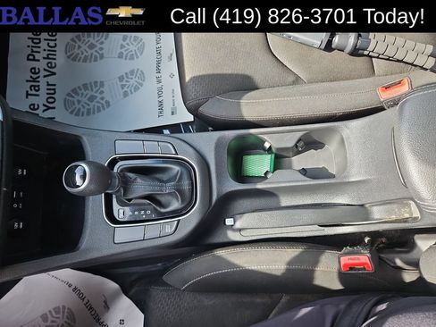 Used 2019 Hyundai Elantra GT FWD image 19