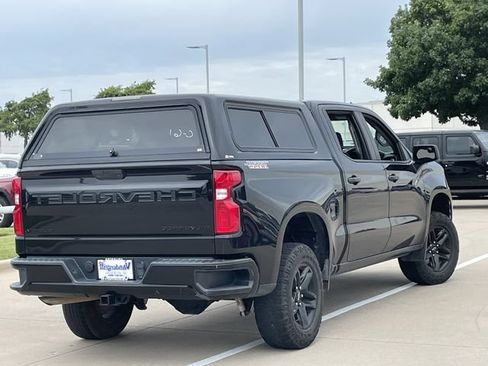Used 2022 Chevrolet Silverado 1500 Custom Trail Boss w/ LPO, Dark Essentials Package AWD/4WD image 4