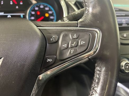 Used 2018 Chevrolet Malibu LT FWD image 16