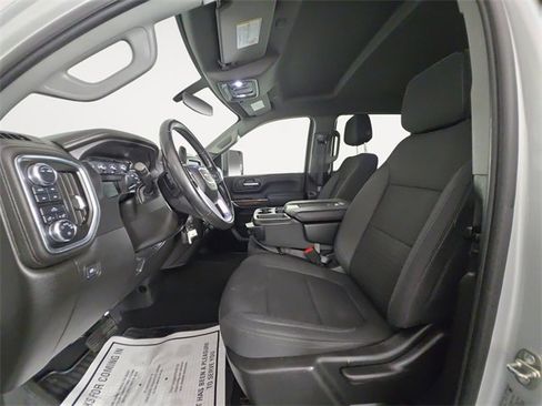 Used 2023 GMC Sierra 2500 SLE w/ Remote Start Package image 9