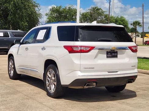 Used 2020 Chevrolet Traverse Premier w/ LPO, Floor Liner Package FWD image 4