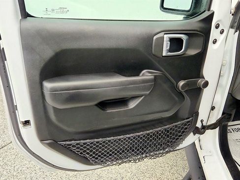 Used 2018 Jeep Wrangler Sport AWD/4WD image 10