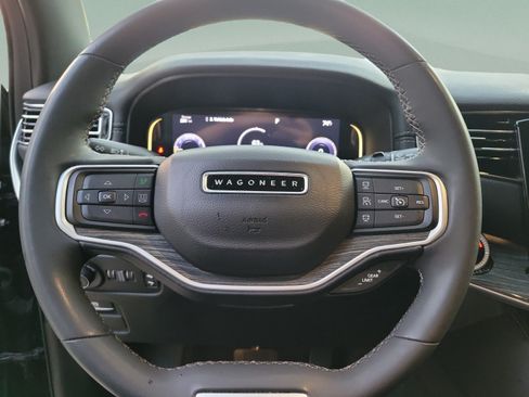 Used 2022 Jeep Wagoneer Series II w/ Premium Group I RWD image 16