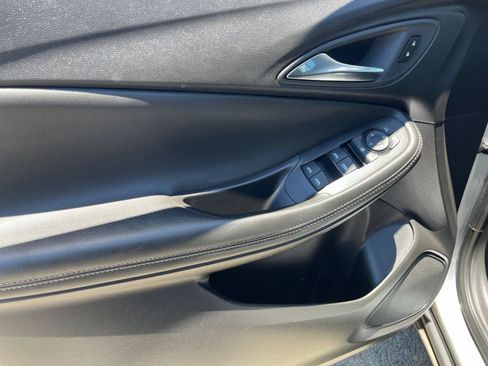 Used 2025 Buick Encore GX Preferred FWD image 18