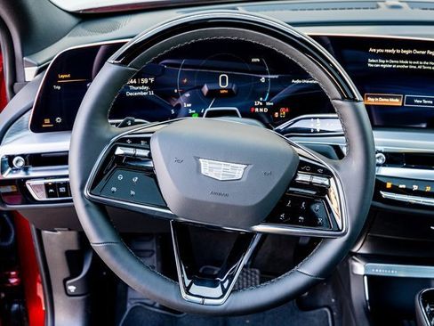 New 2026 Cadillac Lyriq Luxury image 12