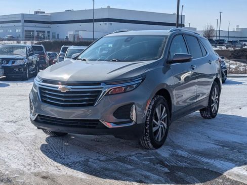 Used 2024 Chevrolet Equinox Premier image 8