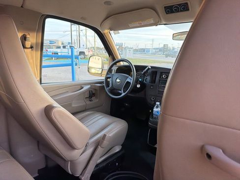Used 2014 Chevrolet Express 2500 LS image 8
