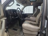 Used 2018 GMC Savana 2500 w/ Enhanced Convenience Package image 6