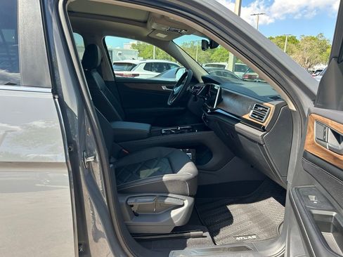 New 2026 Volkswagen Atlas SE FWD image 44