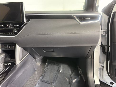 Used 2024 Toyota Corolla Cross AWD Hybrid w/ Convenience Package image 22