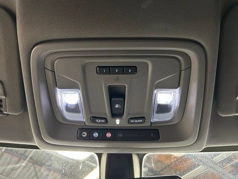 Used 2020 GMC Sierra 1500 SLT AWD/4WD image 22