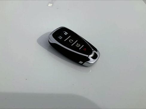 Used 2018 Chevrolet Camaro LT RWD image 14