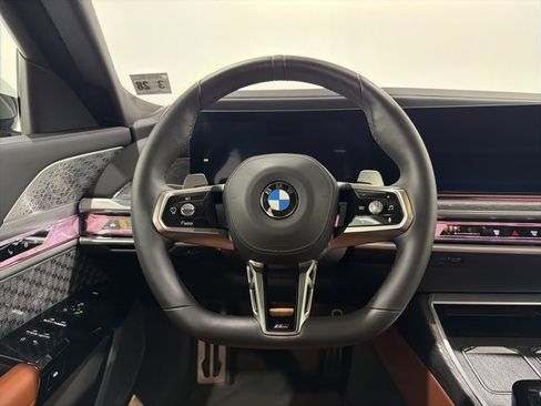Certified 2023 BMW 760i xDrive w/ Executive Package image 32
