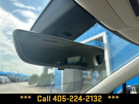 Used 2023 Buick Enclave Avenir AWD/4WD image 31