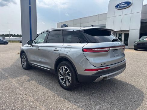Used 2023 Lincoln Corsair AWD w/ Equipment Group 101A image 5