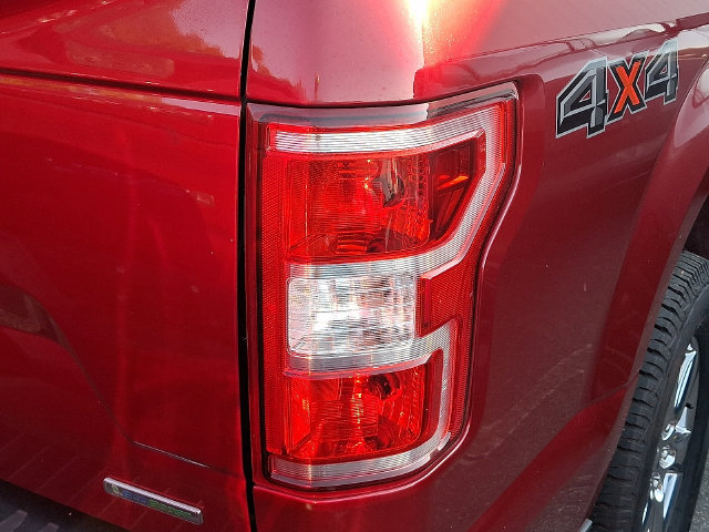 Used 2018 Ford F150 XLT w/ Equipment Group 302A Luxury AWD/4WD image 4