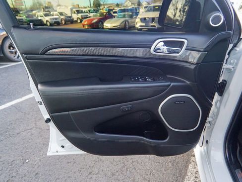 Used 2021 Jeep Grand Cherokee Trackhawk image 17