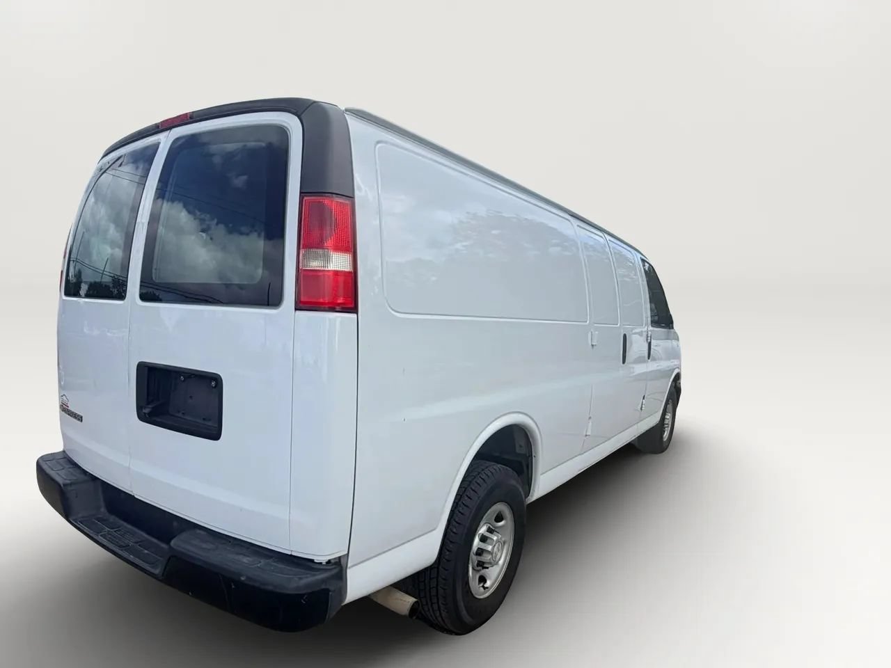 Used 2020 Chevrolet Express 2500 Extended w/ Driver Convenience Package RWD image 13