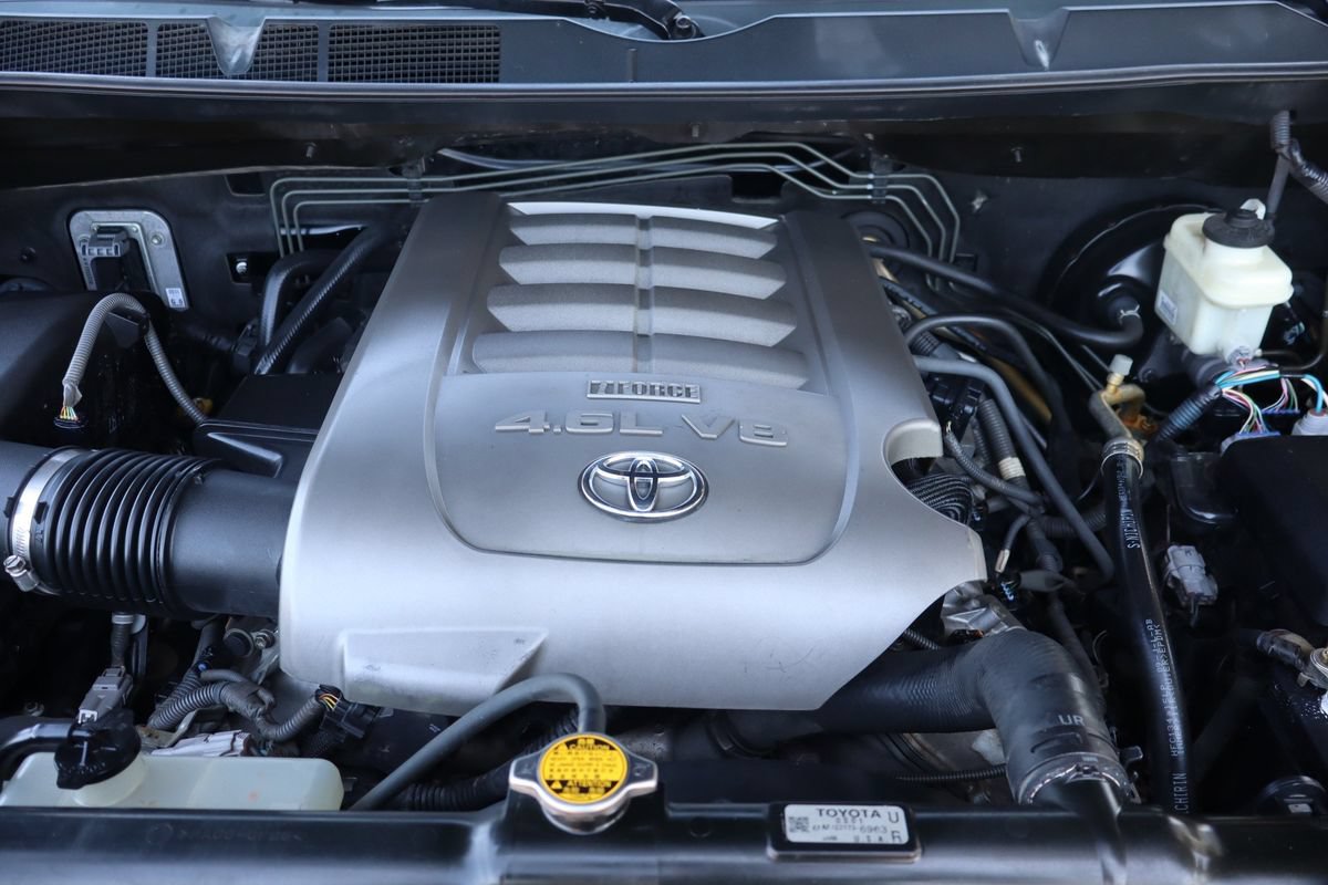 Used 2010 Toyota Tundra 2WD CrewMax w/ SR5 Pkg image 38