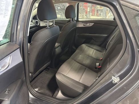 Certified 2023 Kia Forte LXS w/ LXS Technology Package image 28