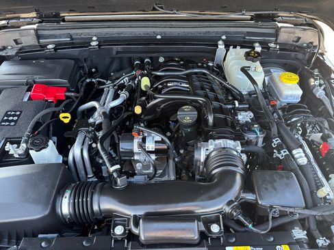 Used 2023 Jeep Wrangler Sport image 37