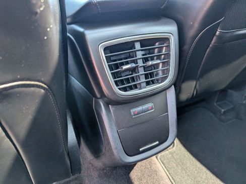 Used 2016 Lincoln MKX Reserve w/ Climate Package AWD/4WD image 21