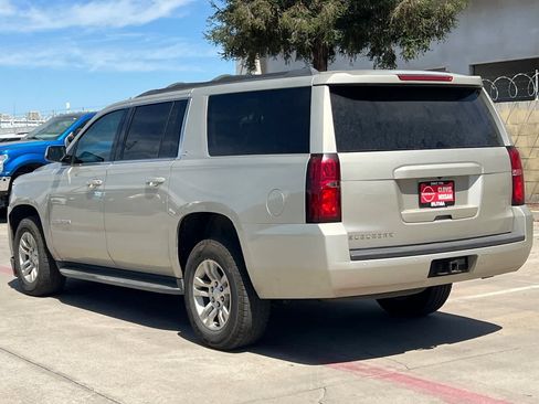 Used 2015 Chevrolet Suburban LT AWD/4WD image 7