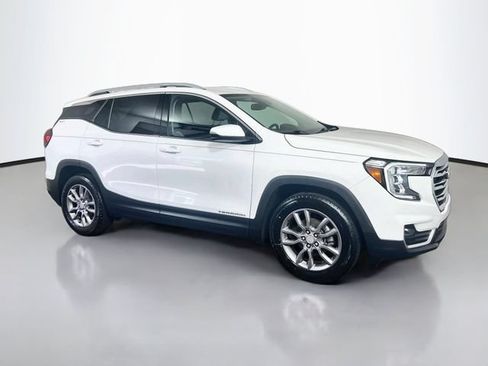 Used 2024 GMC Terrain SLT FWD image 24