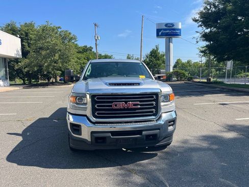 Used 2018 GMC Sierra 2500 4x4 Crew Cab w/ Sierra Convenience Package image 2