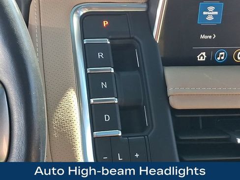 Used 2021 Chevrolet Suburban Premier w/ Premium Package AWD/4WD image 11