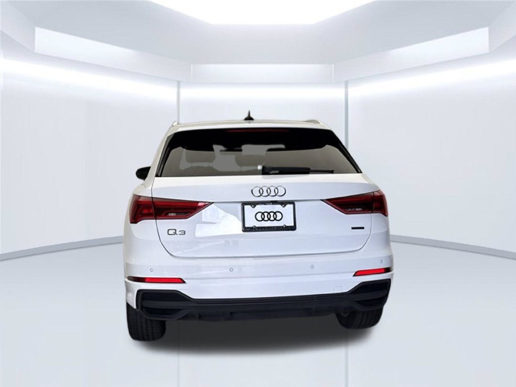 Certified 2024 Audi Q3 2.0T Premium Plus AWD/4WD image 5