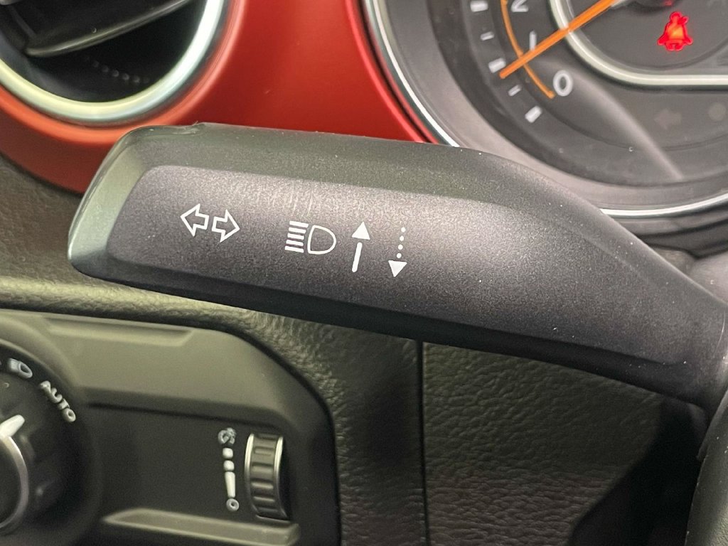 Used 2023 Jeep Wrangler Unlimited Rubicon w/ Cold Weather Group AWD/4WD image 34