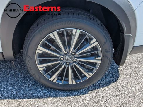 New 2026 Nissan Pathfinder Platinum image 26