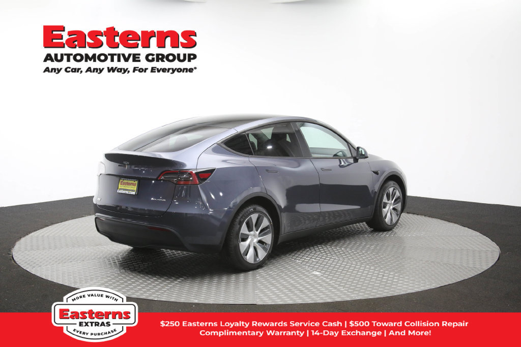Used 2023 Tesla Model Y Long Range AWD/4WD image 37