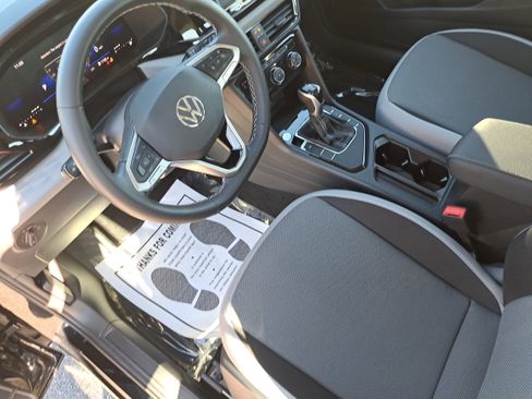 Certified 2024 Volkswagen Taos S w/ MDO Package image 15