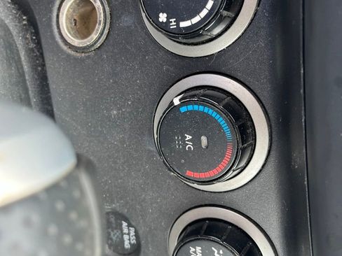 Used 2013 Nissan Rogue S AWD/4WD image 13