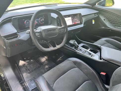 New 2026 Dodge Charger R/T w/ Performance Handling Group AWD/4WD image 17