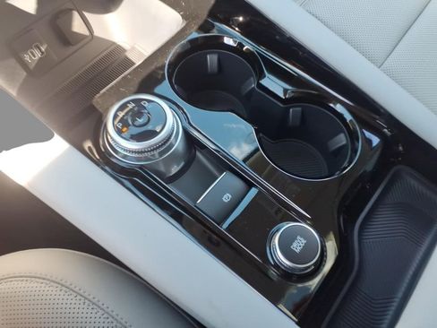 New 2026 Ford Explorer Platinum image 25