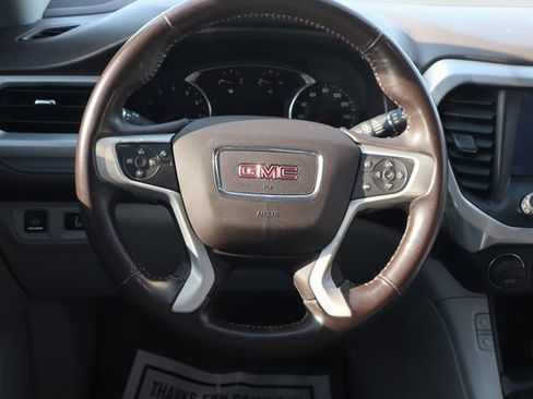 Used 2017 GMC Acadia SLT image 4